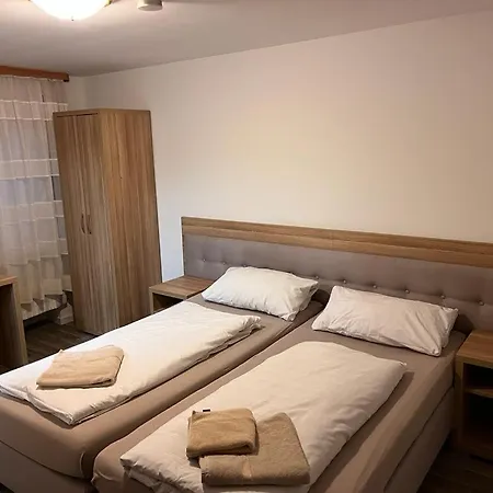 فندق Zur Post Limburg Bad Camberg 3*