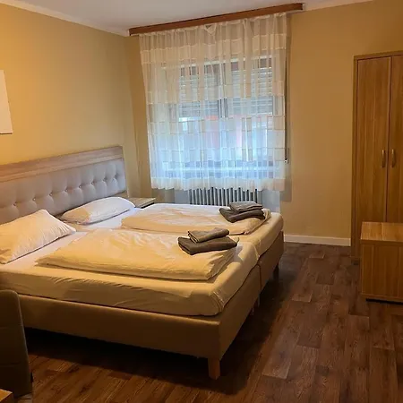 فندق Zur Post Limburg Bad Camberg 3*