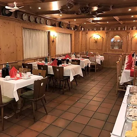 酒店 Zur Post Limburg Bad Camberg 3*