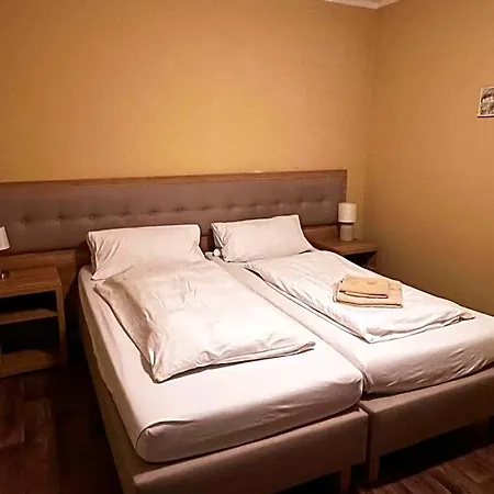 Zur Post Limburg Bad Camberg 酒店 3*